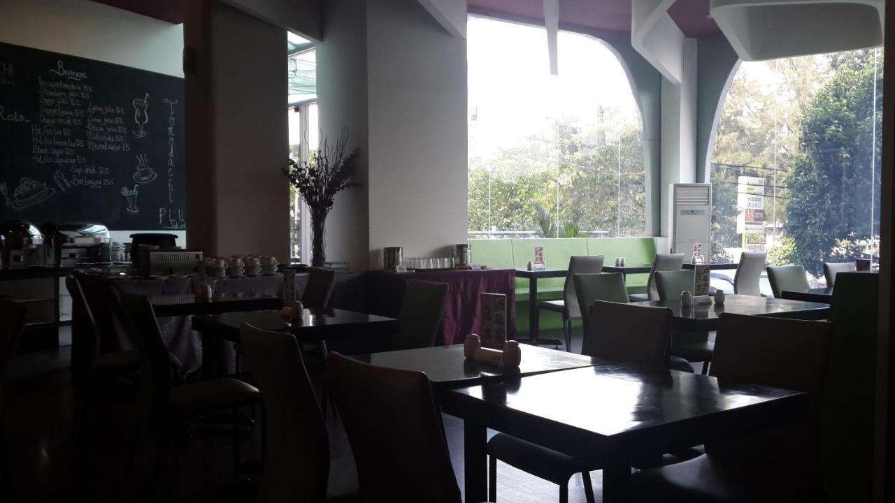 Favehotel Pluit Junction Джакарта Экстерьер фото