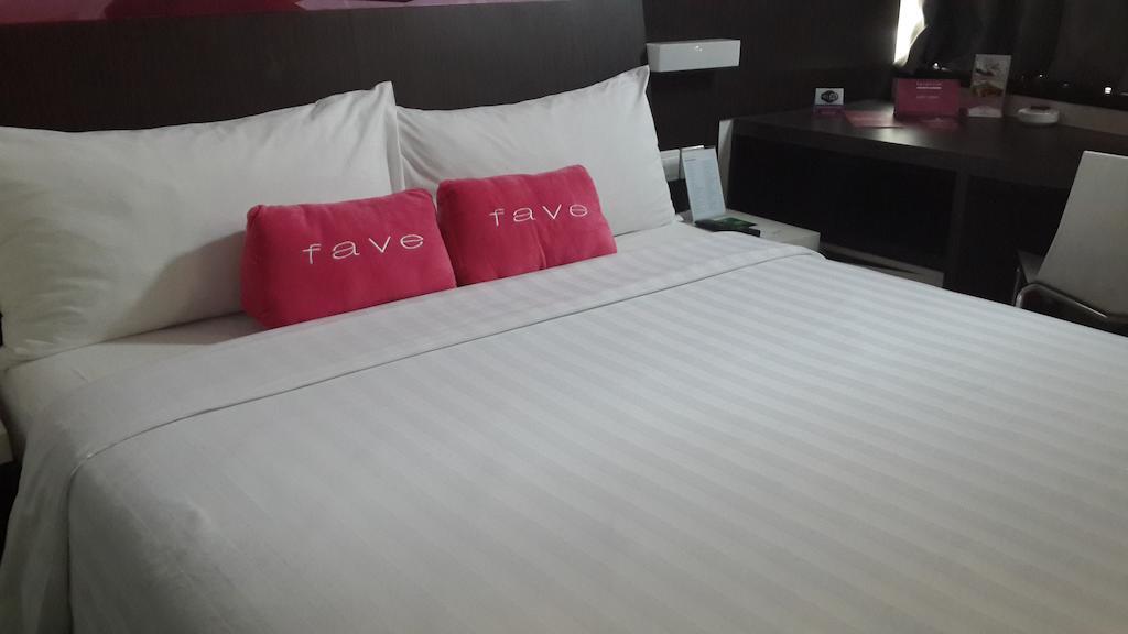 Favehotel Pluit Junction Джакарта Экстерьер фото