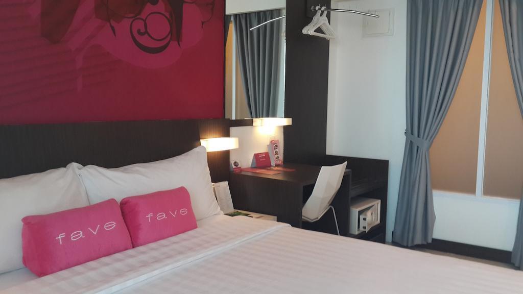 Favehotel Pluit Junction Джакарта Экстерьер фото