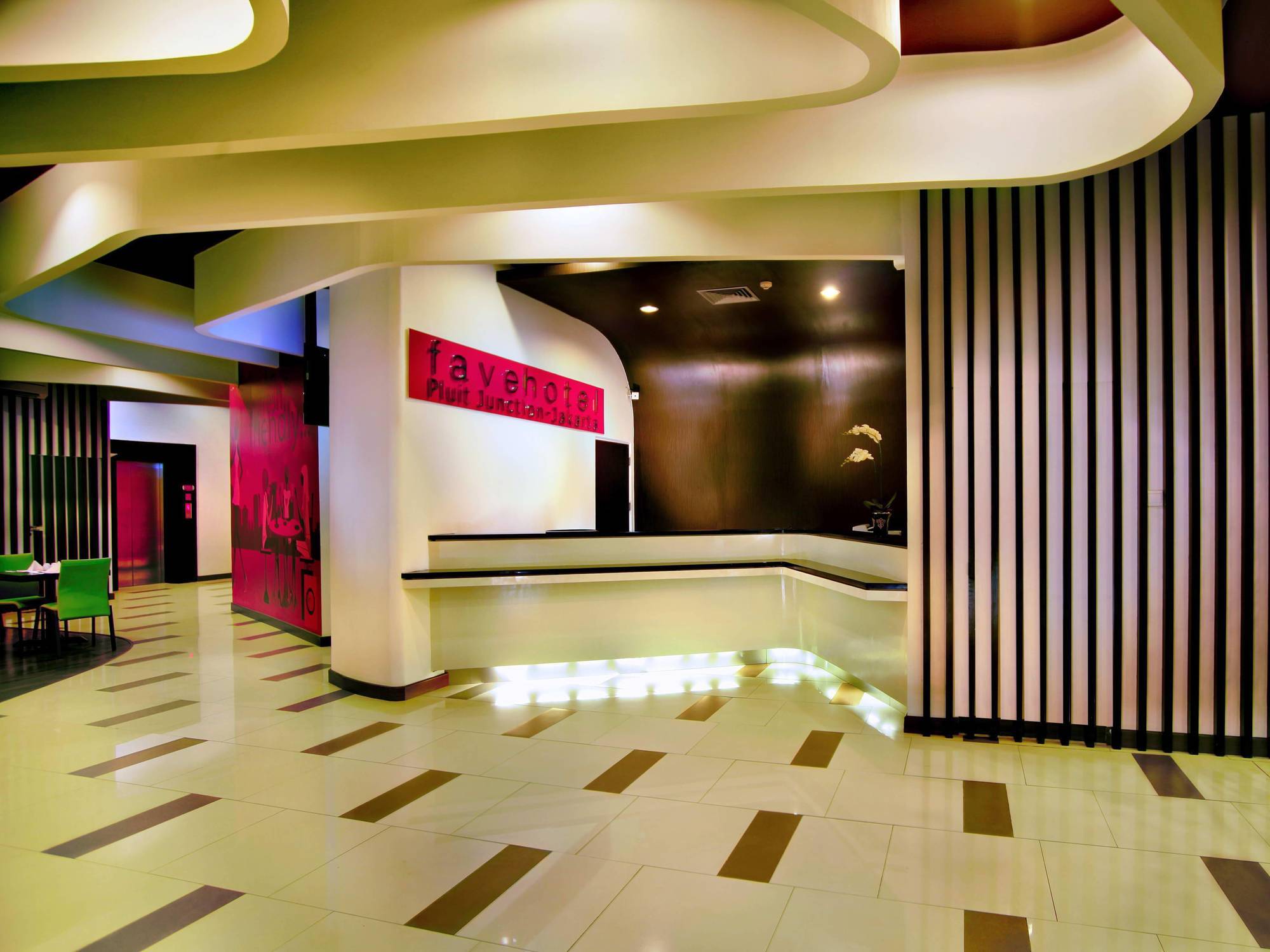 Favehotel Pluit Junction Джакарта Экстерьер фото